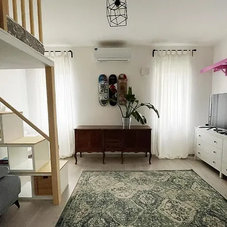 Manca's With Free Parking Daire *