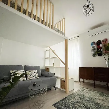 Lägenhet Manca's With Free Parking