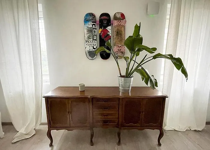 Manca's With Free Parking *